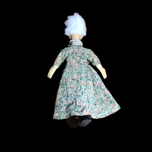 Vintage Artisan Doll Handcarved Wooden Grandma Old Lady Handmade Soft Body Rare - Picture 11 of 16